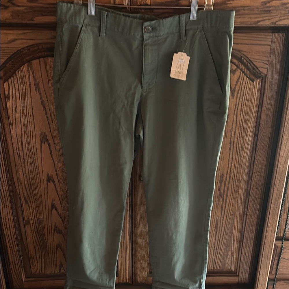St. John's Bay Green Capris Relaxed Fit